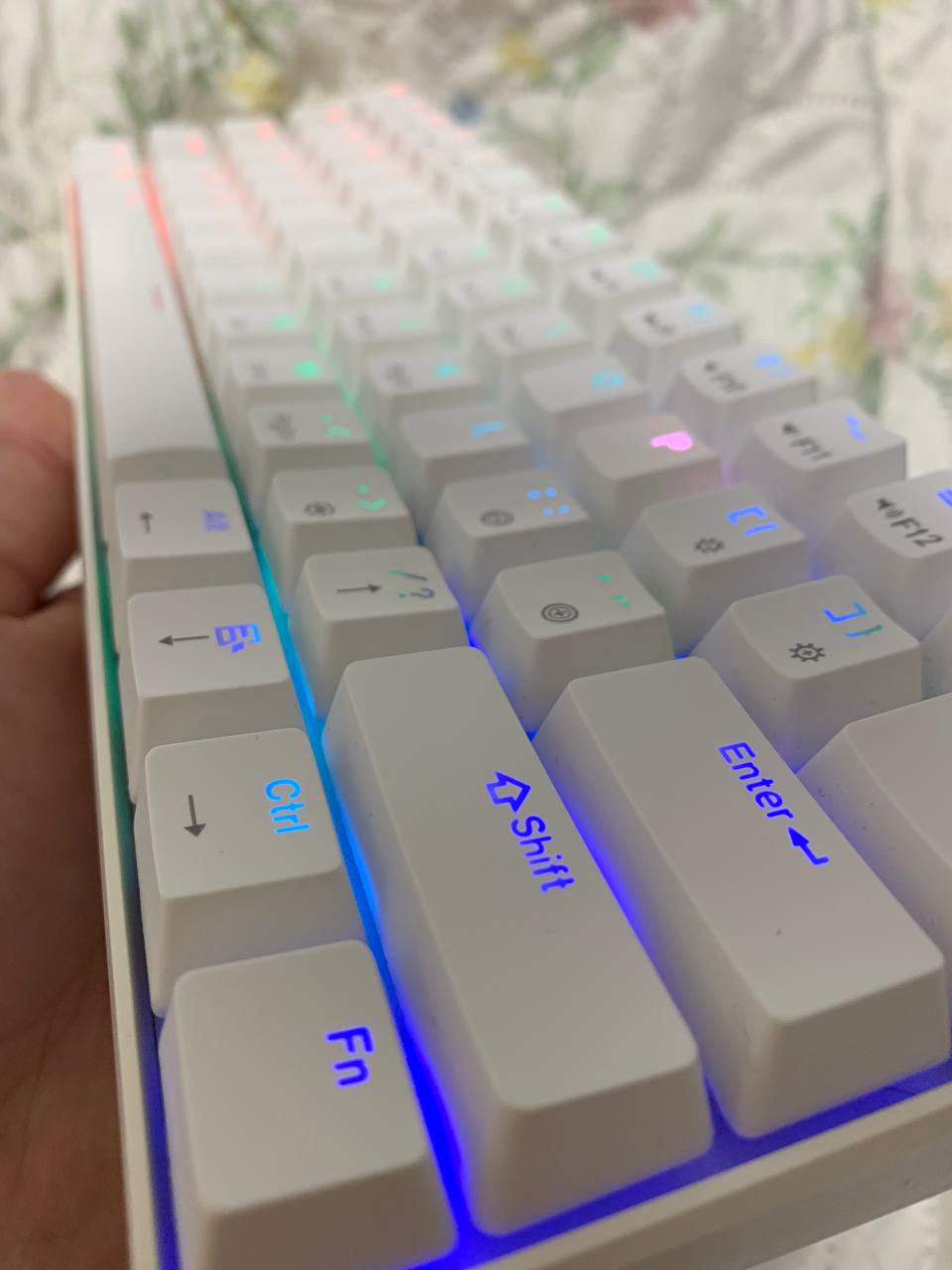 Механическая беспроводная клавиатура Royal Kludge RK61 White - Электроника в Екатеринбург