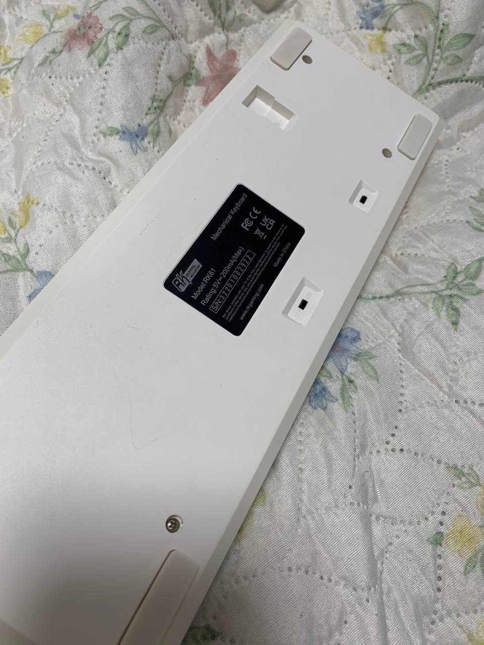 Механическая беспроводная клавиатура Royal Kludge RK61 White - Электроника в Екатеринбург - фото 2