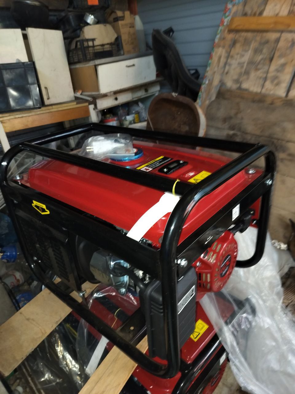 Продажа электрогенератора Honda EG5500CXS - Оборудование в Екатеринбург