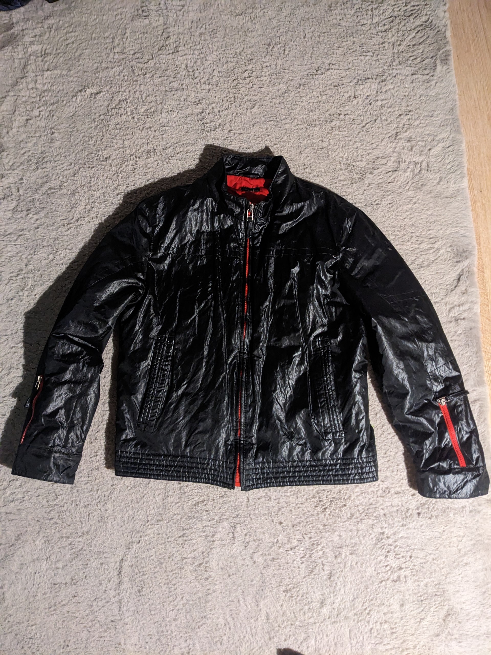 Винтажная кожанка размер M - Одежда в Екатеринбург