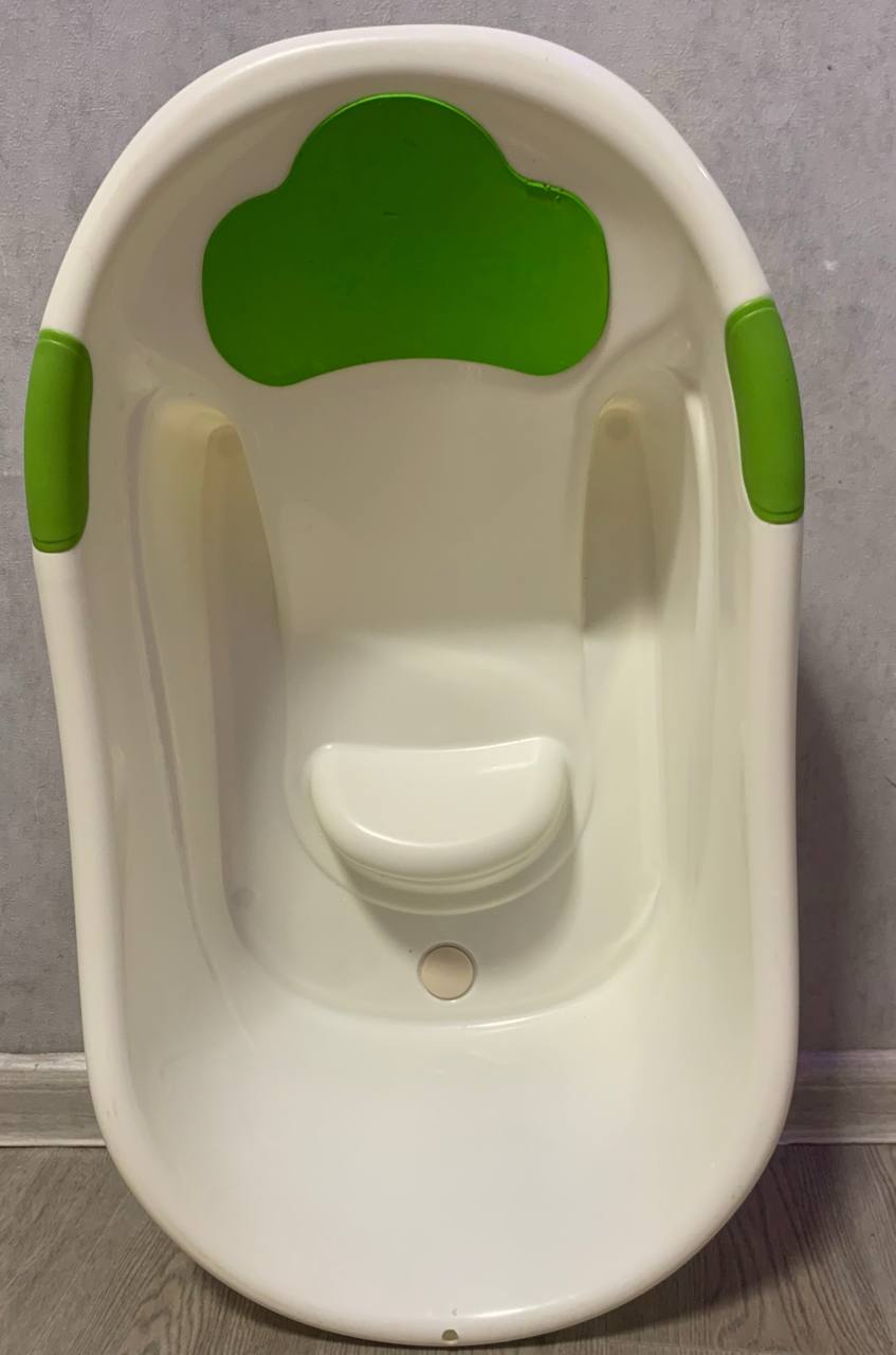 Ванночка для купания с горкой и сливом - Товары для детей в Новокузнецк