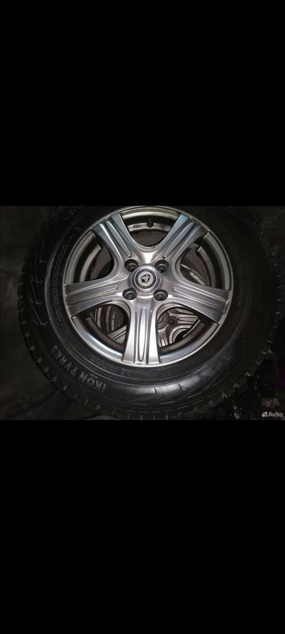 Продам зимнюю резину с дисками - Авто в Новокузнецк