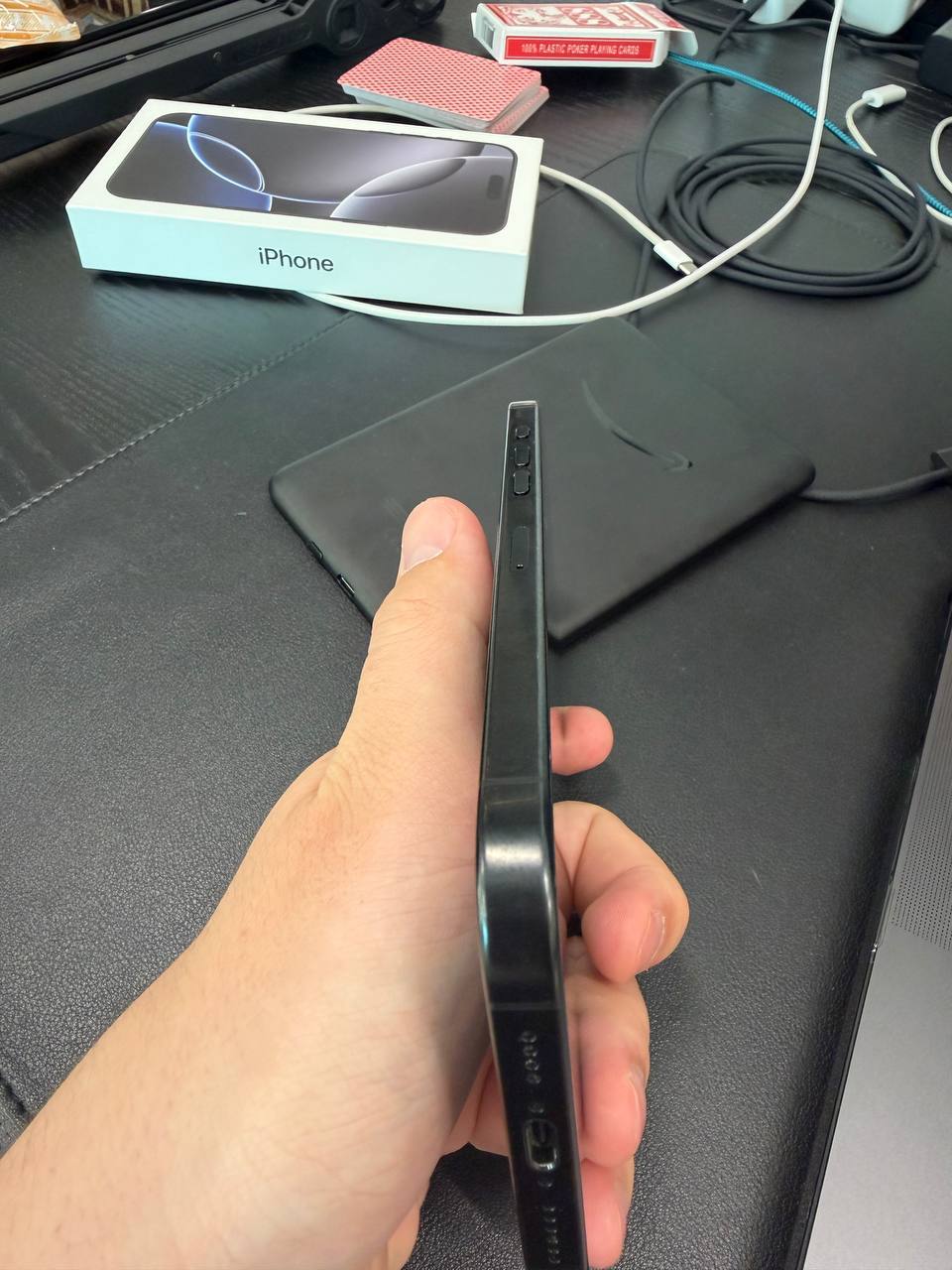 Продажа IPhone 16 pro max Black Titanium 256 GB - Электроника в Мурманск - фото 2