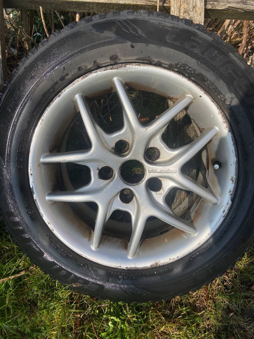 Продам диски R15 с зимней резиной - Авто в Калининград