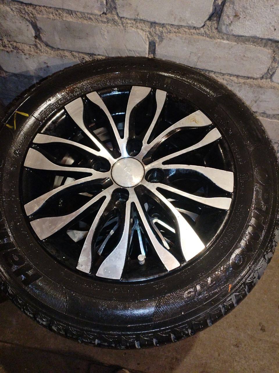 Литьё r14 Сузуки с летней резиной - Авто в Калининград