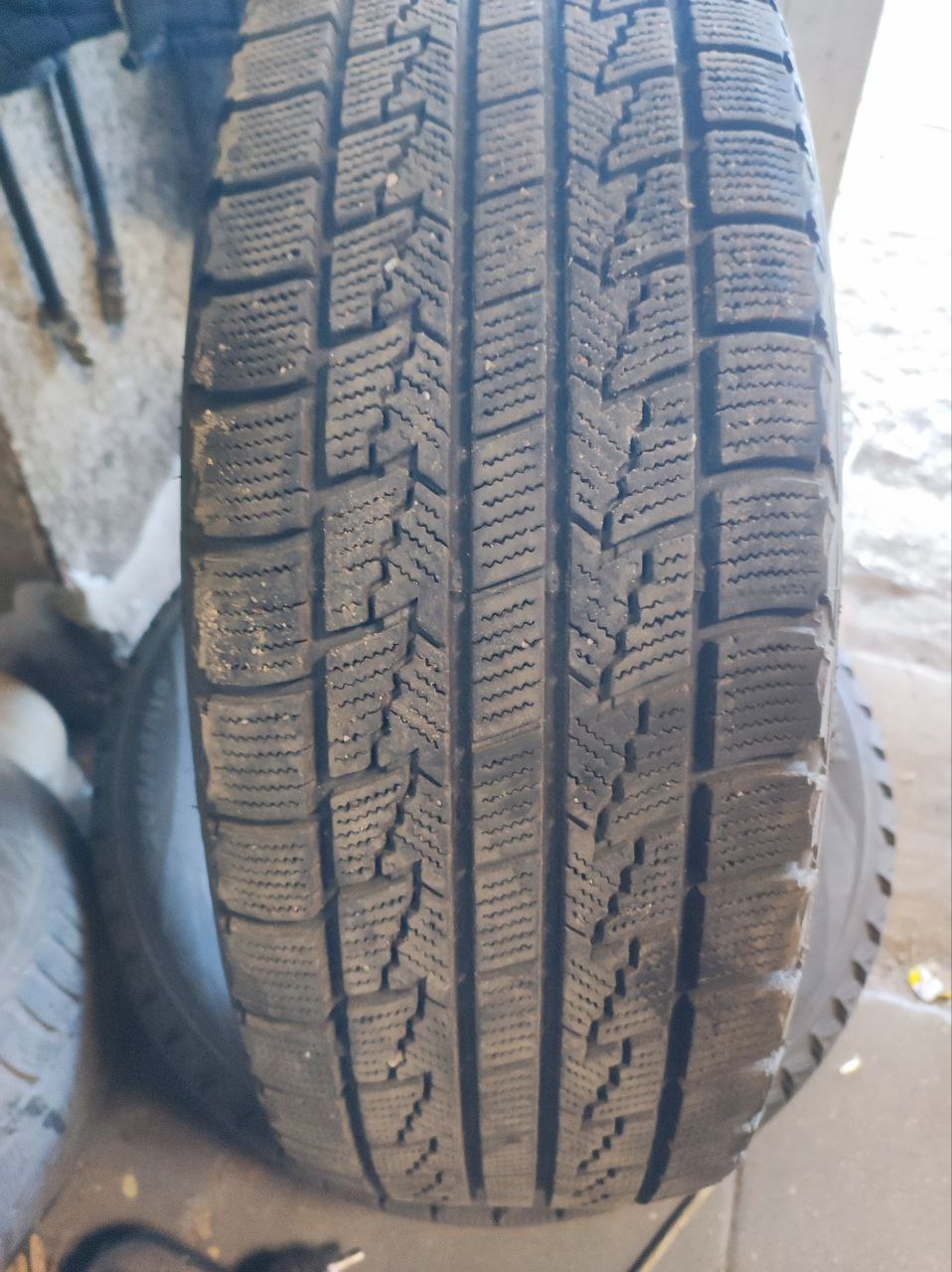 Шины и диски Nexen 205/65 R16 - Авто в Калининград