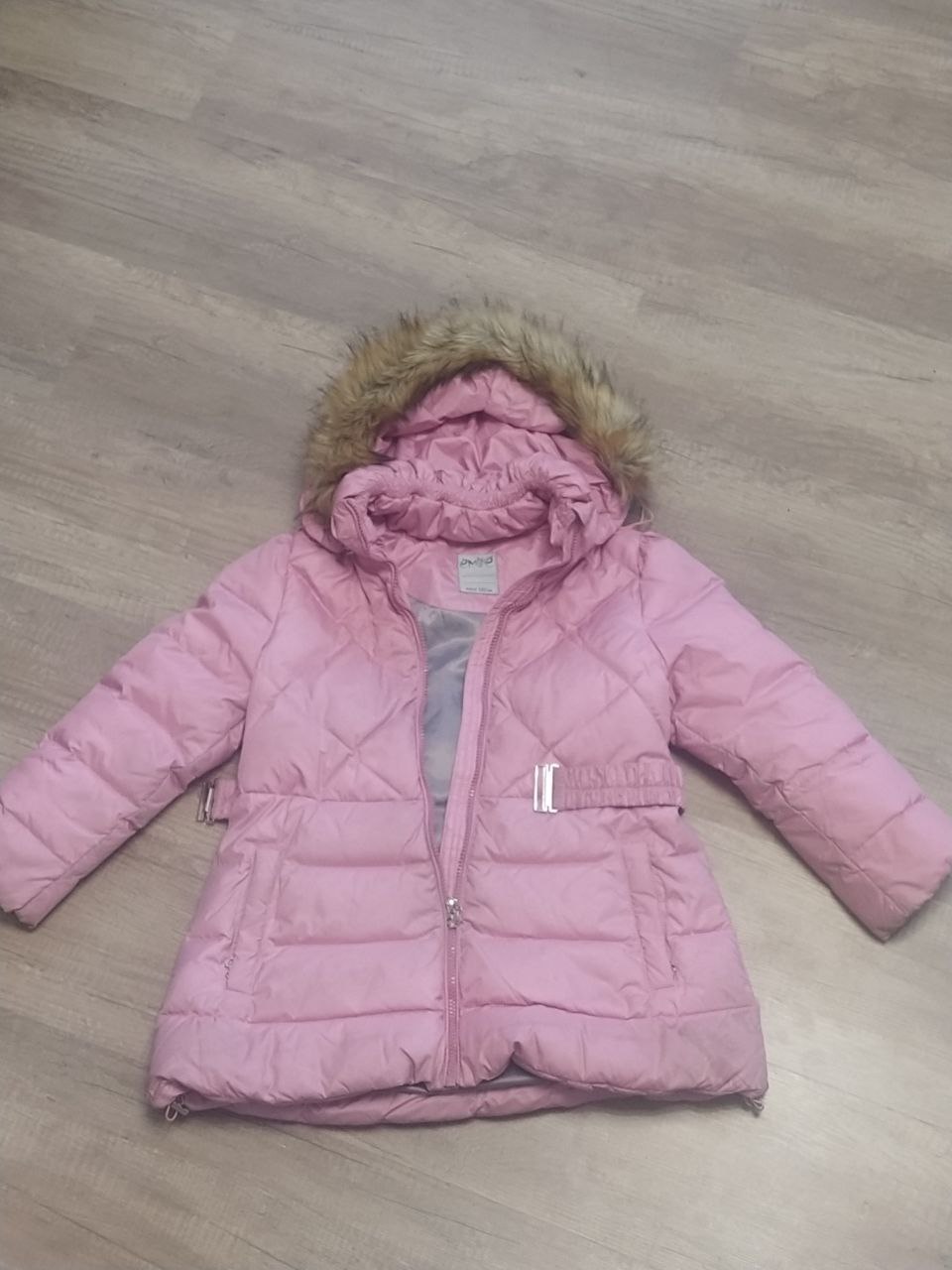 Продам зимнюю куртку - частное объявление в Томск