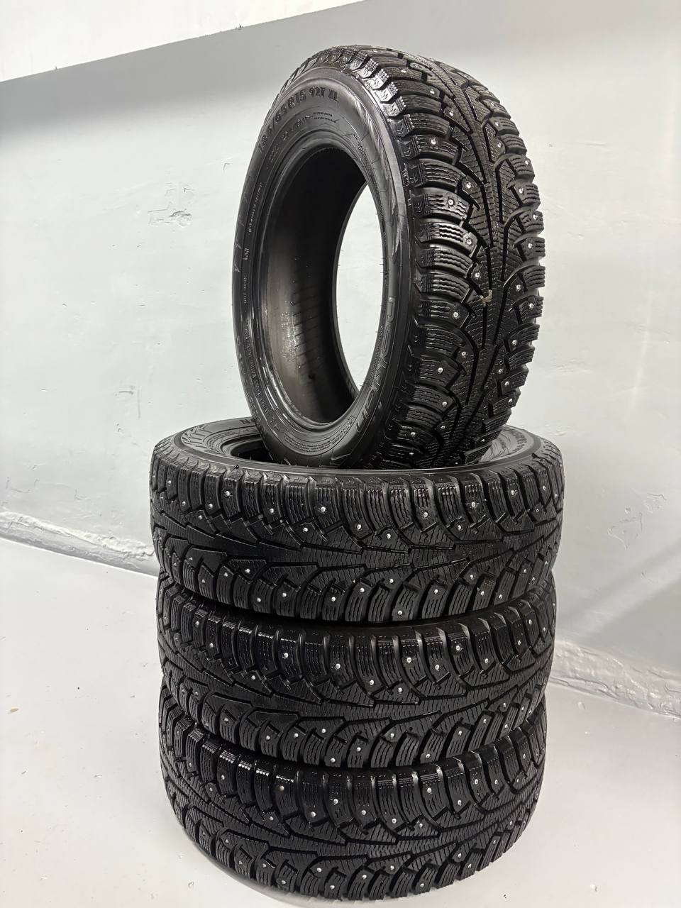 Продам зимние шипованные шины Nordman 5 - Авто в Сургут - фото 3