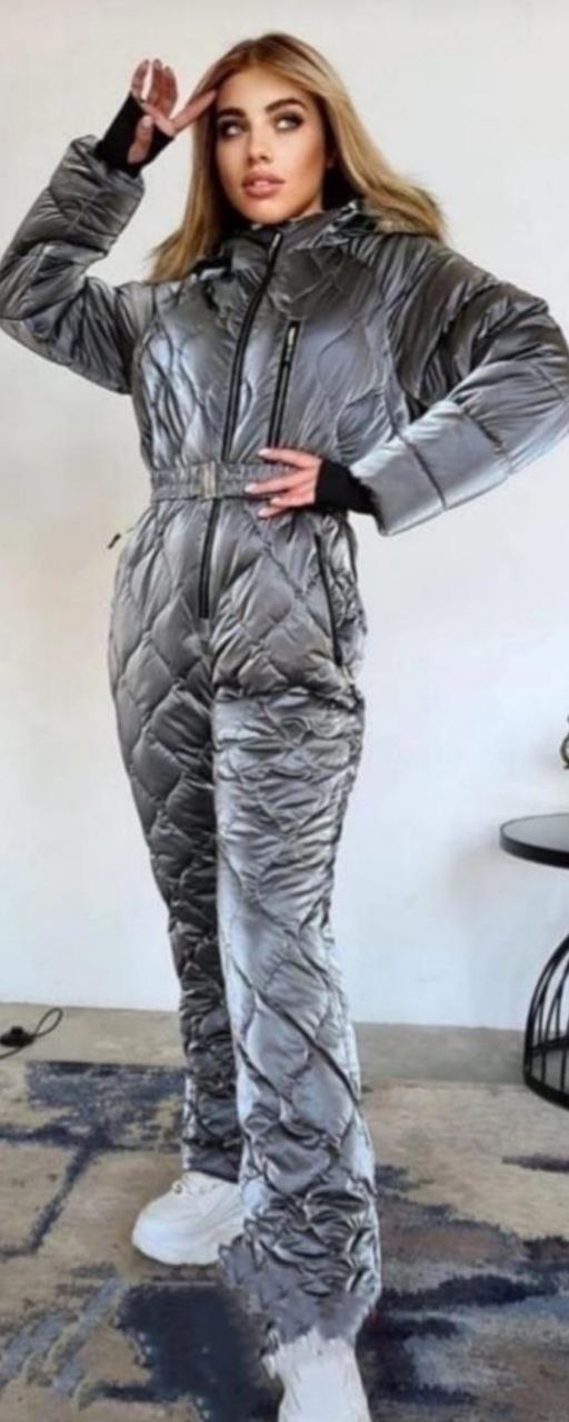 Новый зимний комбинезон размер 40 - Одежда в Сургут