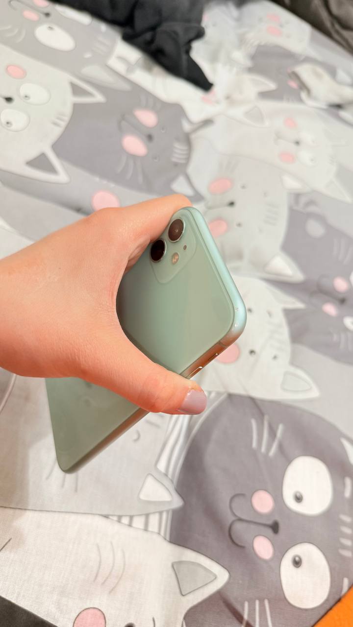 Продаю iPhone 11 - Электроника в Сургут - фото 2