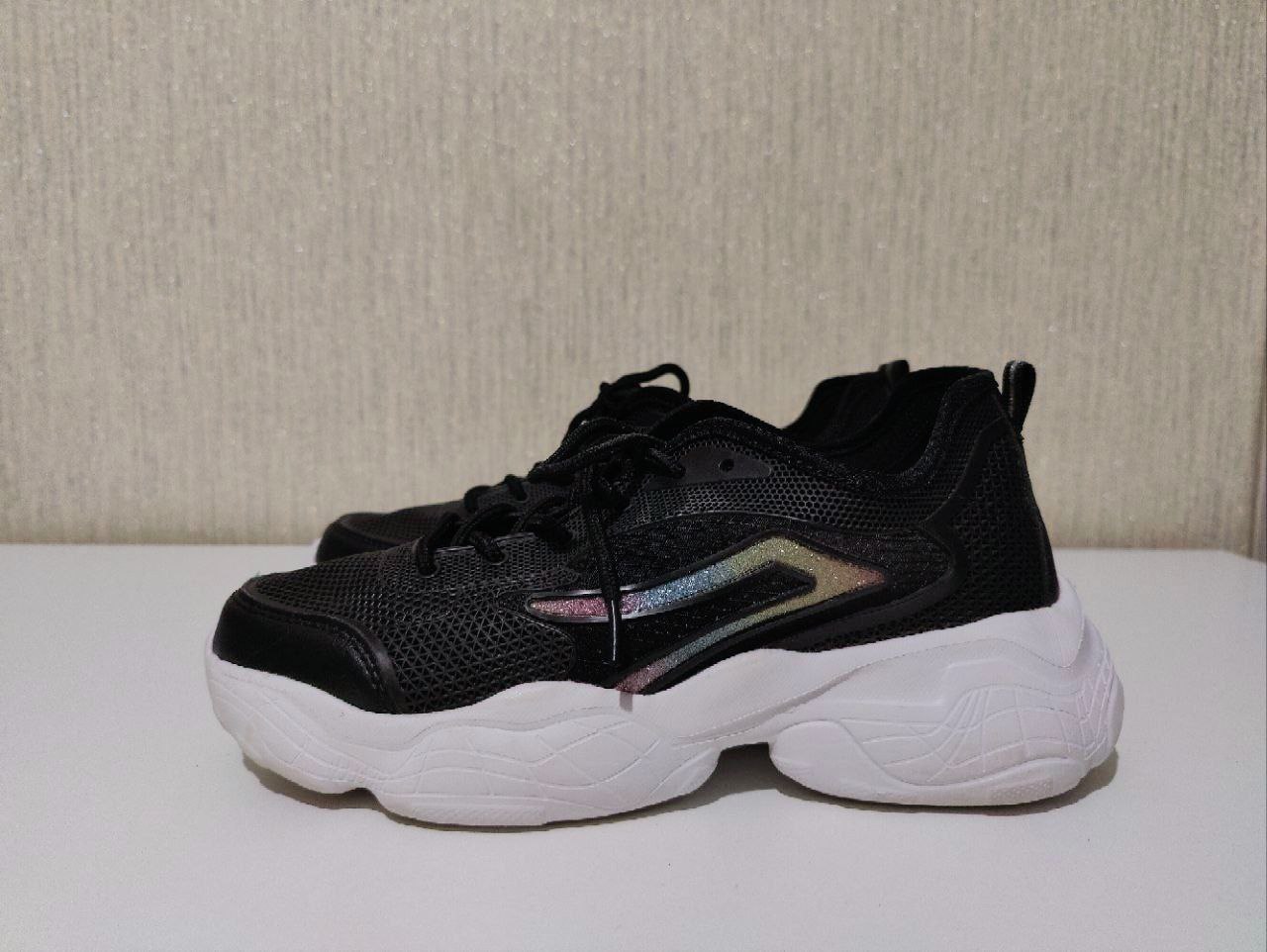 Продажа обуви разных брендов - Одежда в Сургут - фото 4