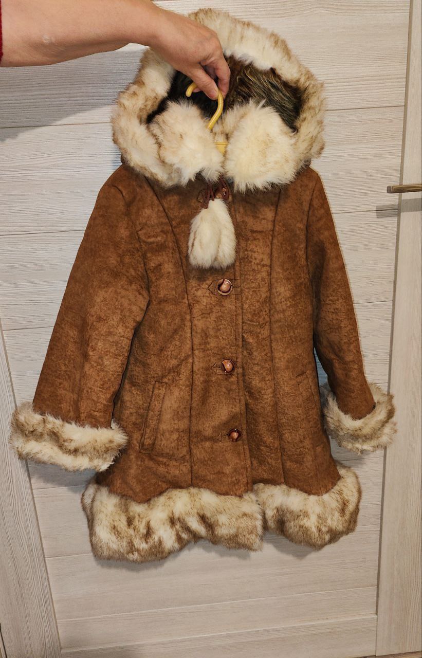 Дублёнка на девочку 8 лет и шапка с варежками мышонок - Одежда в Белгород