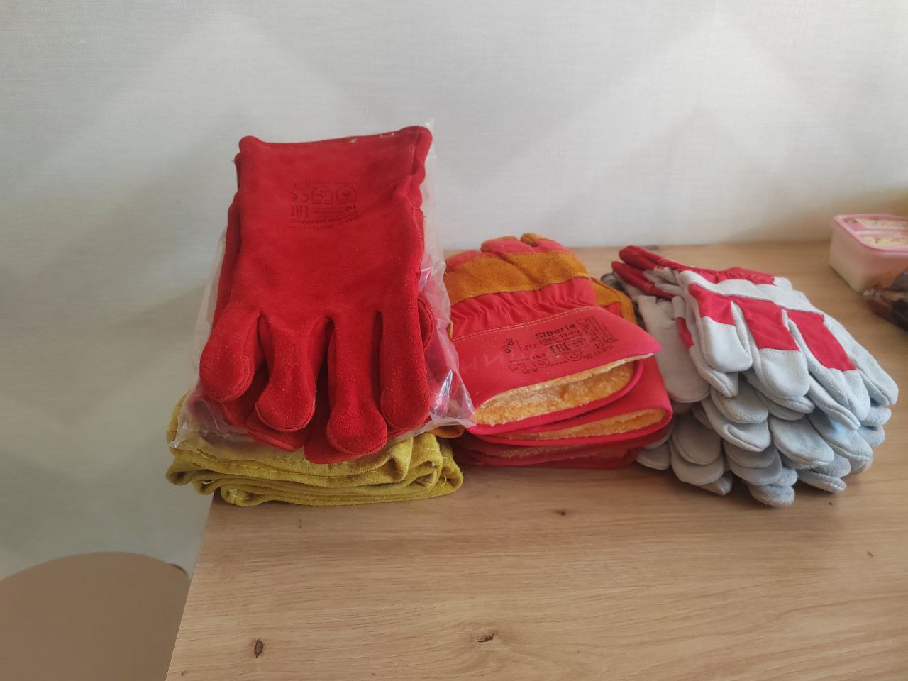 Продам краги и монтажные перчатки - Для дома и дачи в Калининград