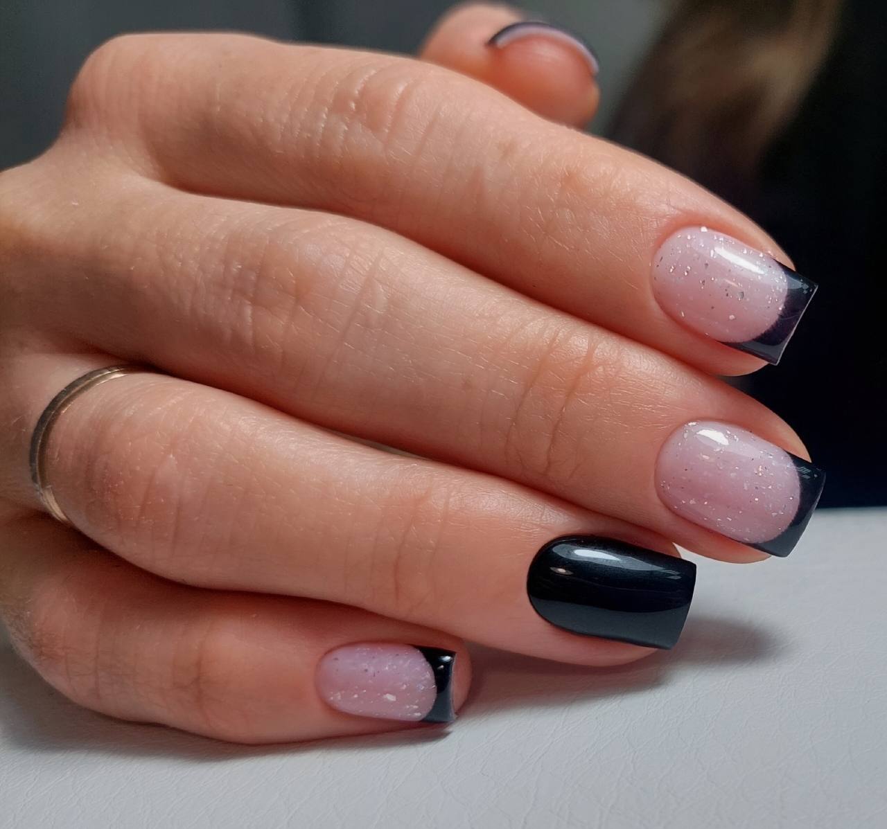 Коррекция ногтей гелем в студии красоты COSMO - Красота и здоровье в Краснодар