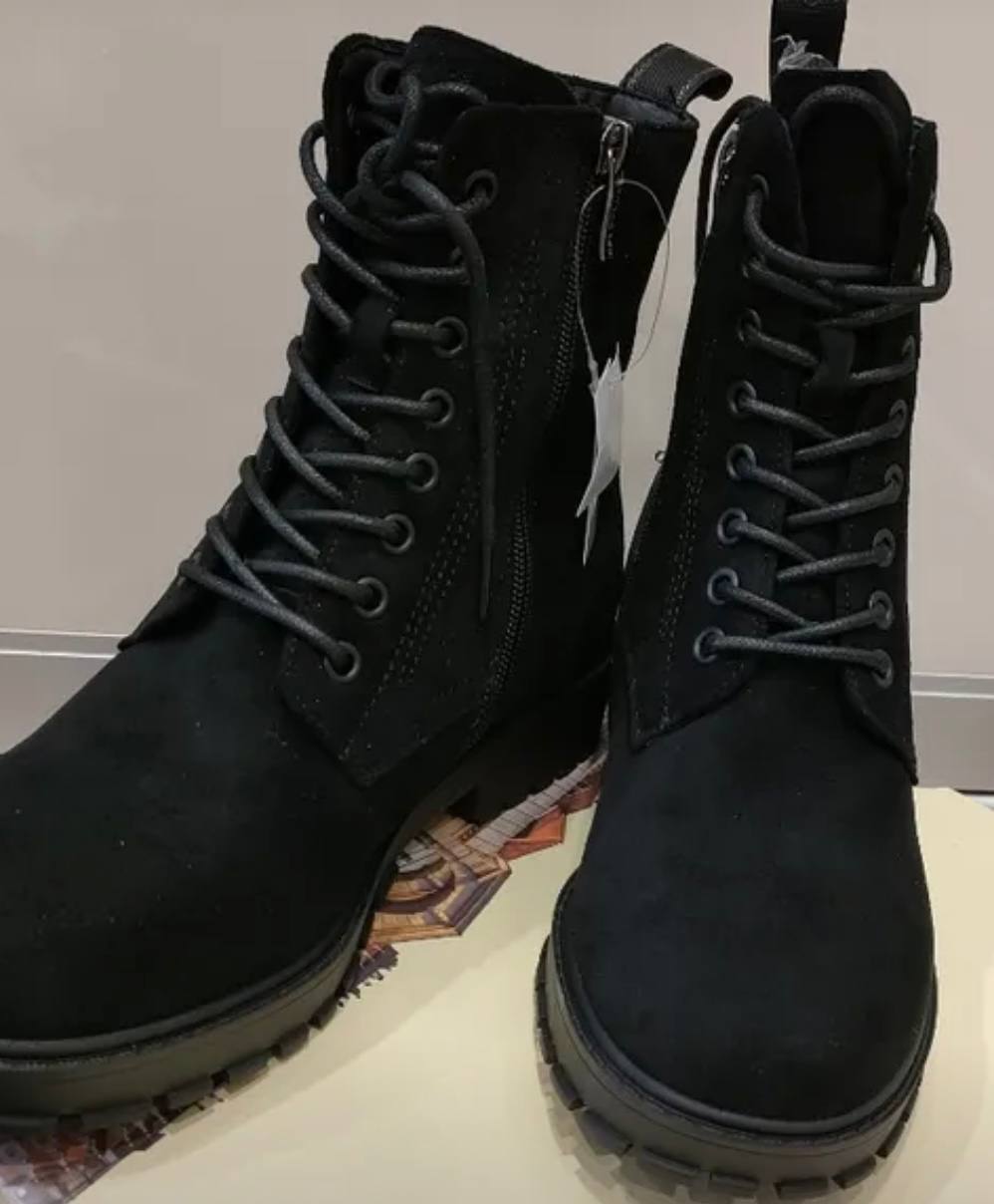 Продажа демисезонных ботинок - Одежда в Краснодар