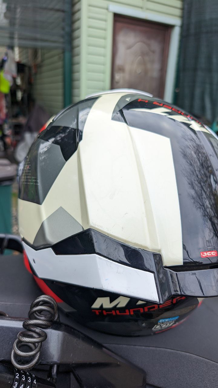 Шлем MT Thunder 4 SV Fade - Хобби и отдых в Сочи - фото 7