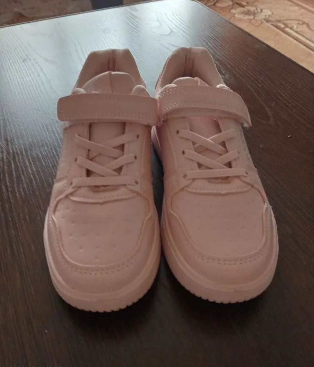 Кроссовки новые размер 36 - частное объявление в Бийск