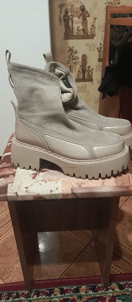 Женские демисезонные ботинки 39 размер - Одежда в Бийск - фото 4