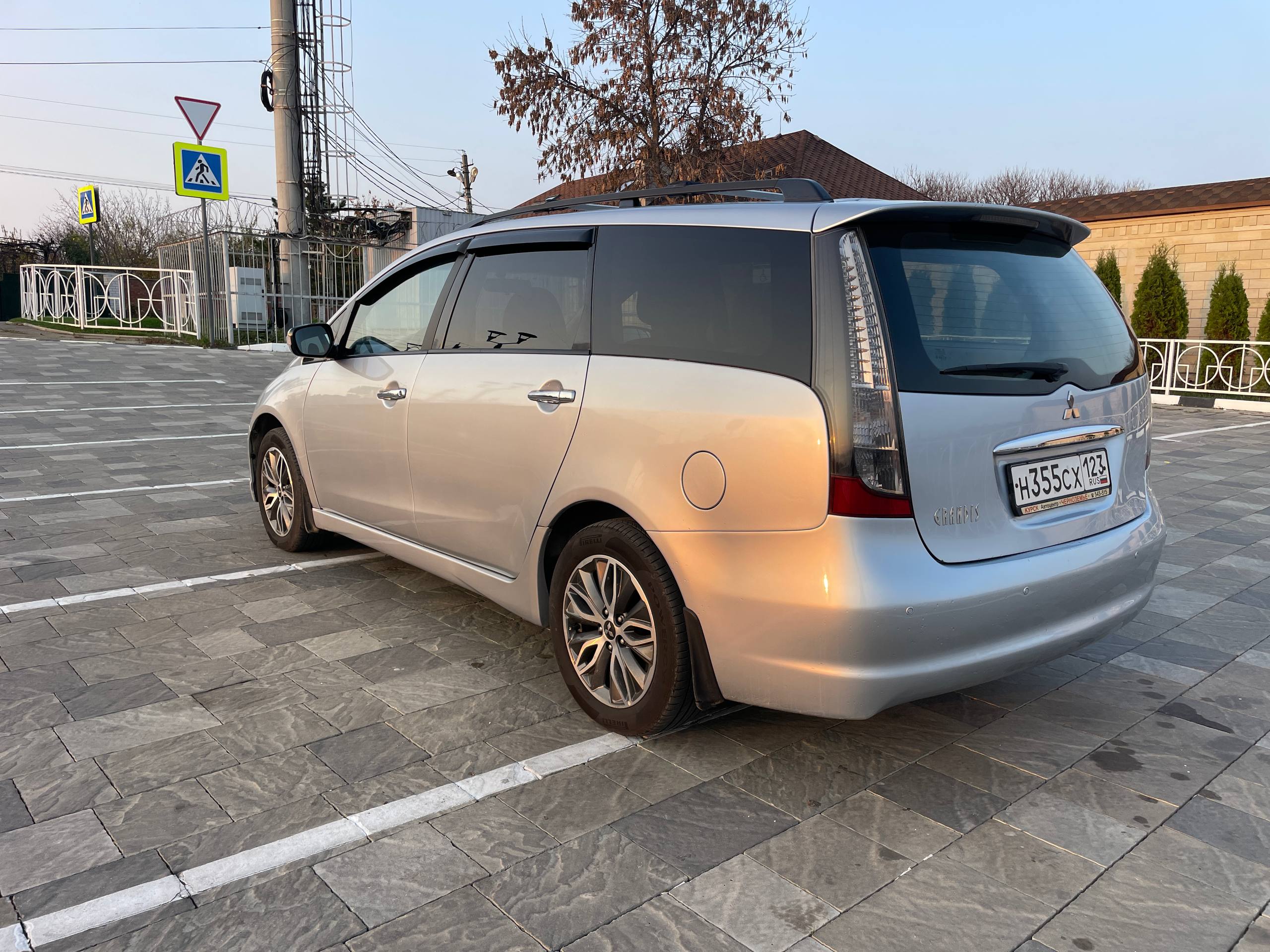 Mitsubishi Grandis 2006 года - Авто в Краснодар - фото 2