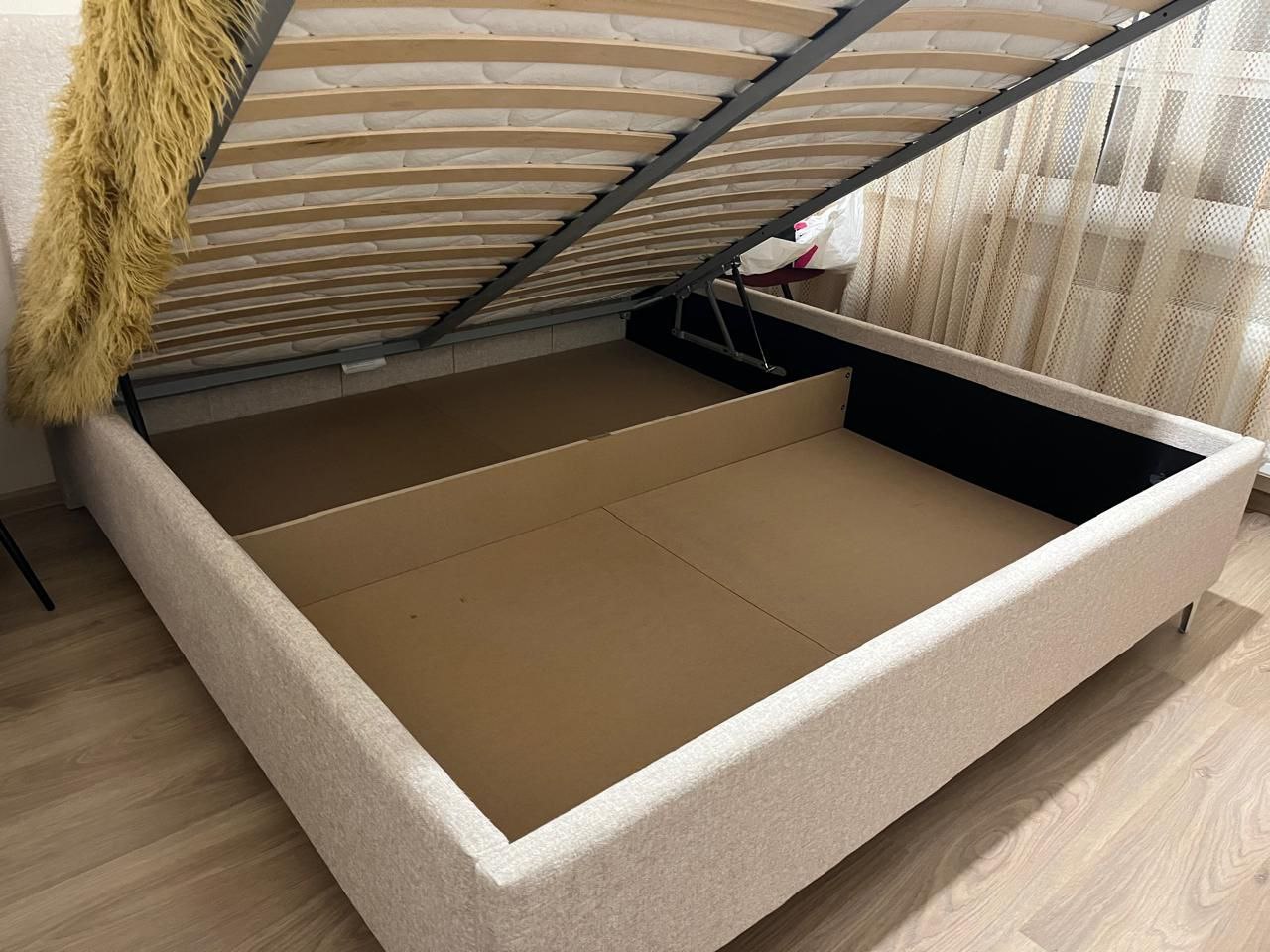 Продам кровать с матрасом и наматрасником - Для дома и дачи в Екатеринбург