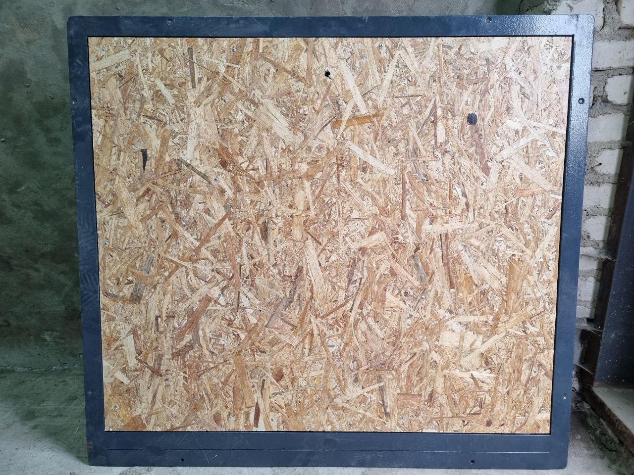 Напольный люк с амортизаторами и ОСБ плитой - частное объявление в Балашиха