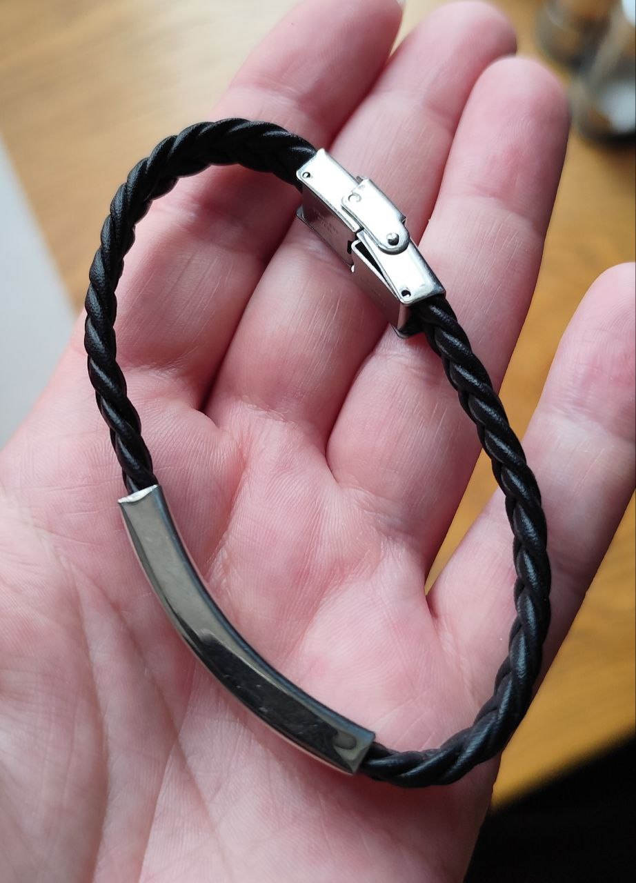 Кожаный браслет - Одежда в Москва