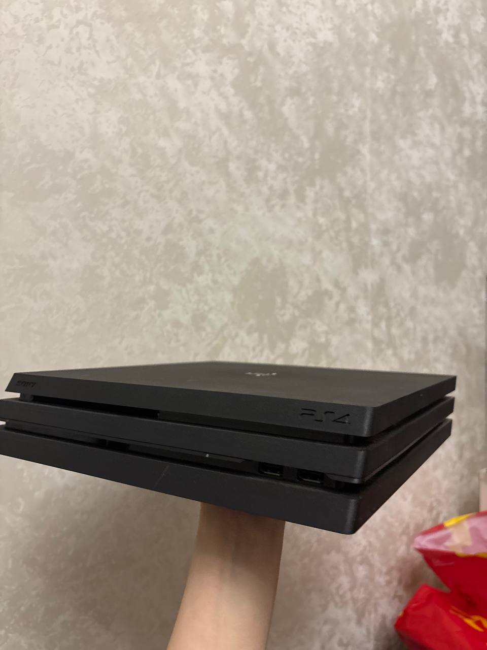 Продажа Sony Playstation 4 Pro - Электроника в Москва