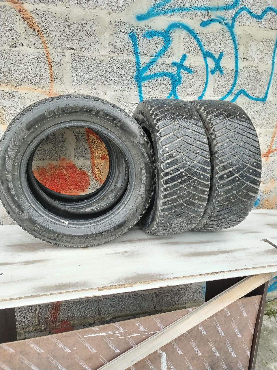 Шина шипованная Good year 215/60 r16 - Авто в Тюмень