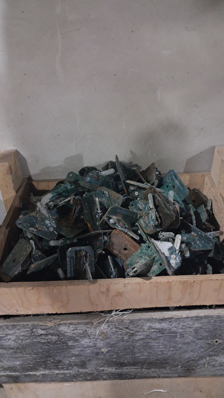 Продам зажимы пружинные усиленные - Запчасти в Тюмень