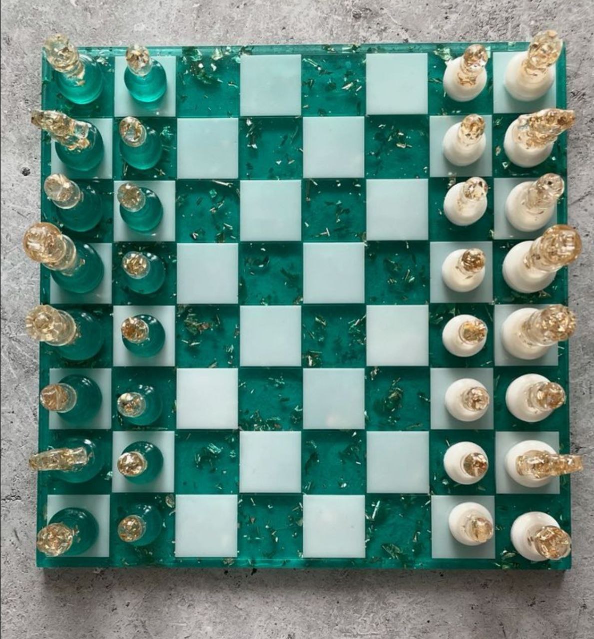 Шахматная доска и шахматы ручной работы - Хобби и отдых в Тюмень