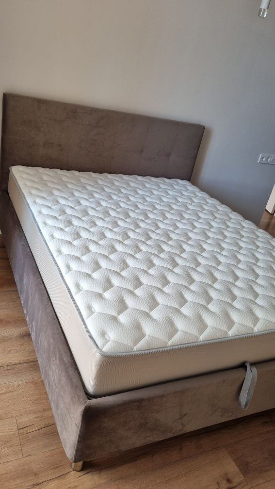 Двуспальная кровать с подъемным механизмом - частное объявление в Новокузнецк