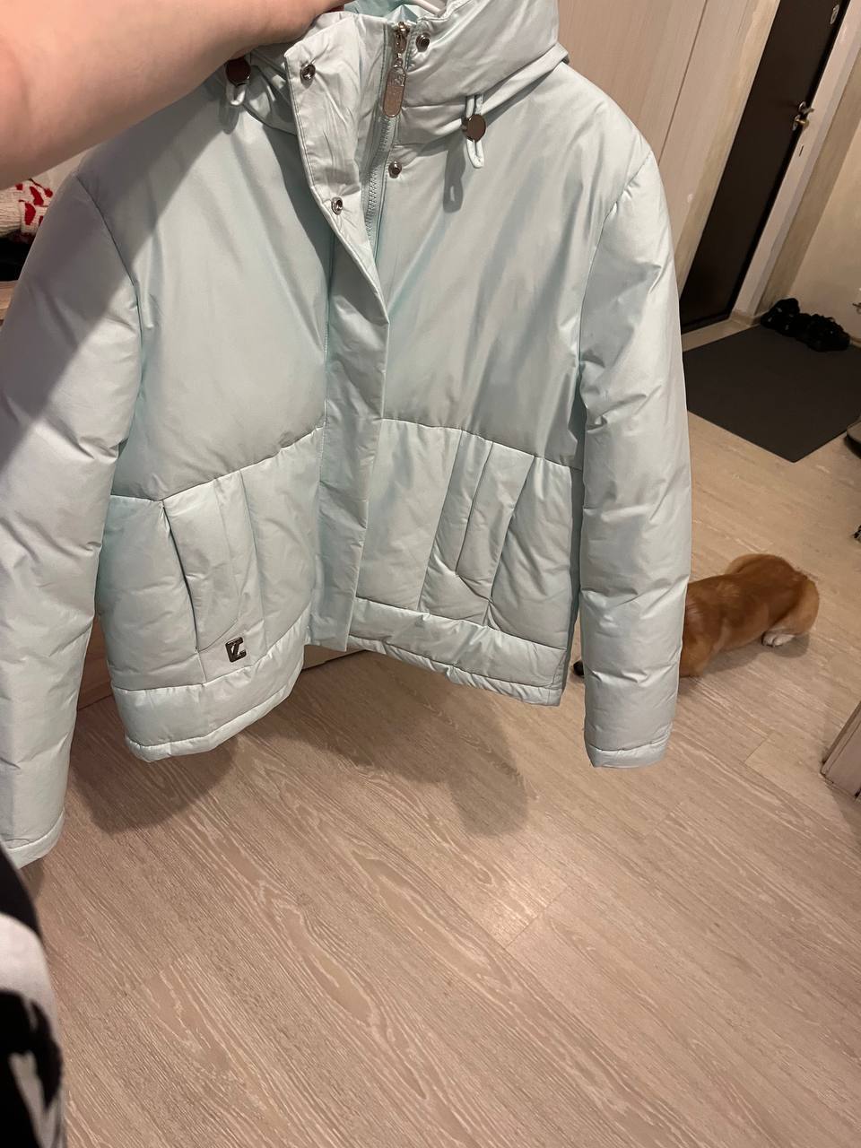 Продажа осенне-зимней куртки - частное объявление в Москва