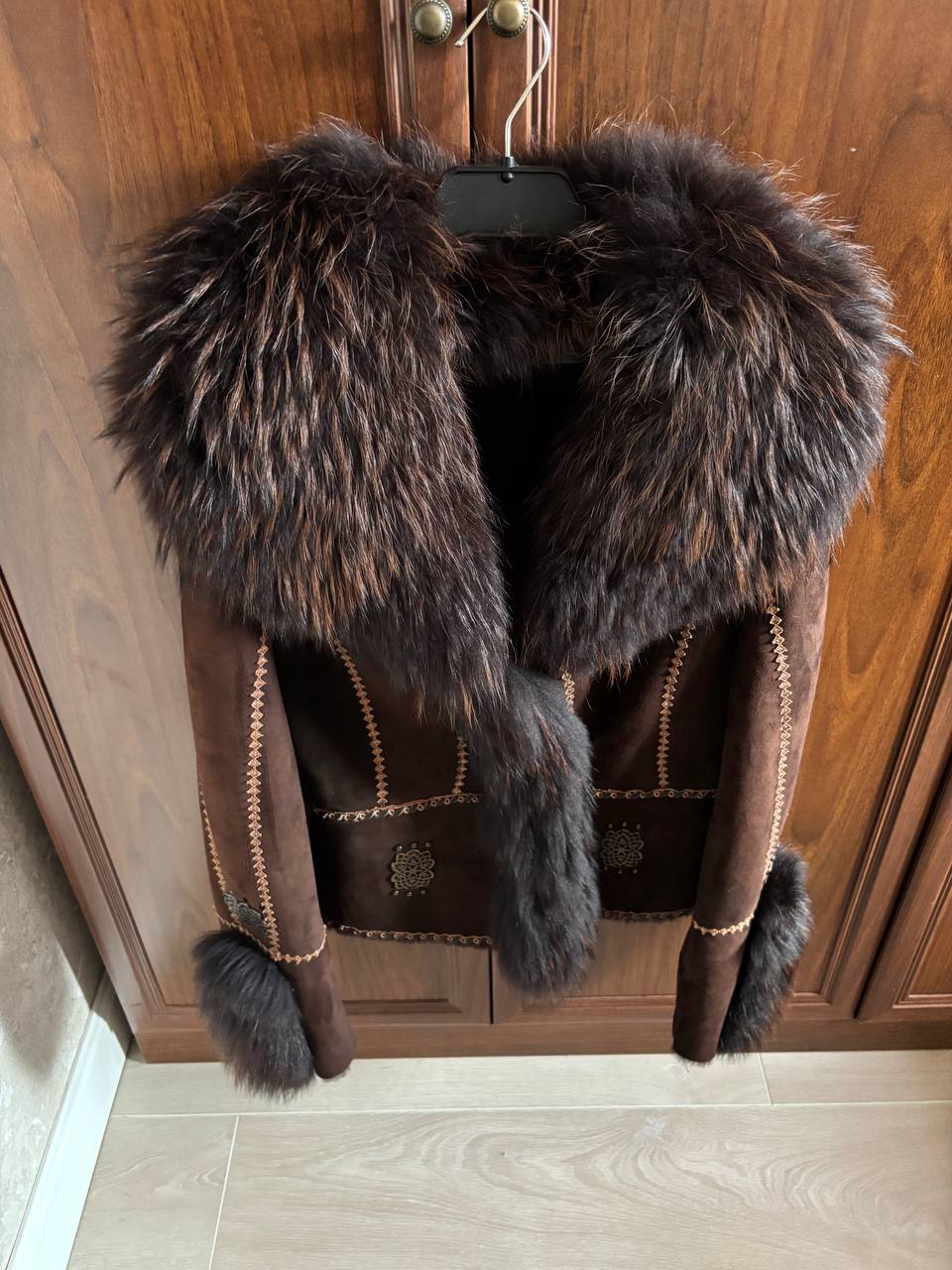 Натуральная дубленка с песцовым воротником - Одежда в Люберцы - фото 2
