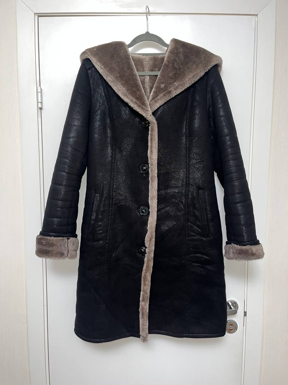 Дубленка с капюшоном - Одежда в Люберцы - фото 3