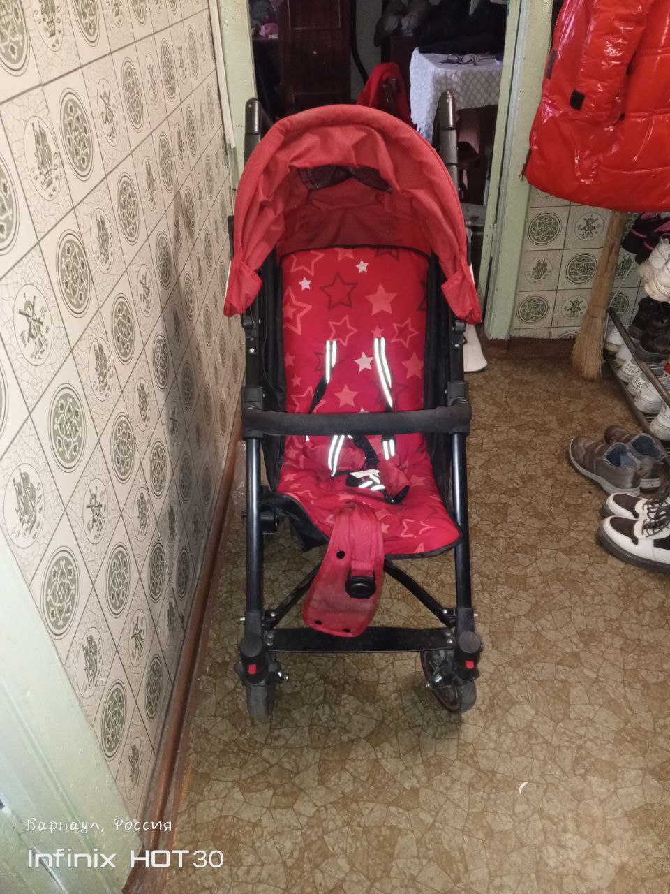Отдам даром коляску - частное объявление в Барнаул