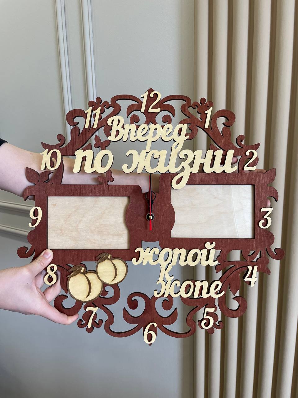 Подарок молодоженам часы настенные с фоторамками - Хобби и отдых в Барнаул