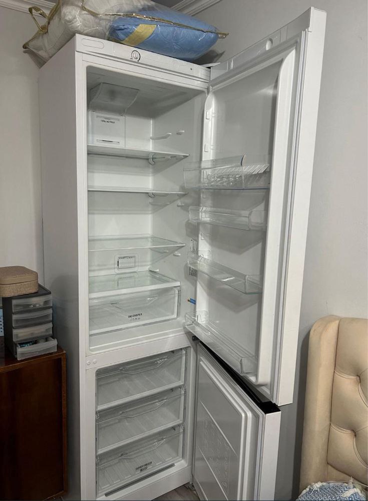 Холодильник Indesit No Frost - частное объявление в Балашиха