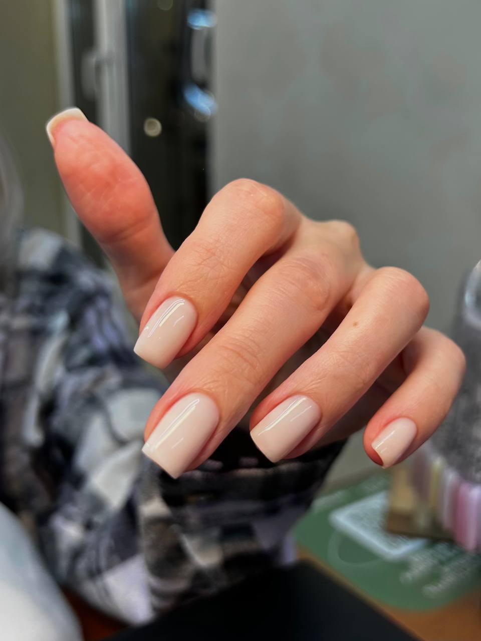 Маникюр с покрытием и укреплением геля - Красота и здоровье в Балашиха - фото 6