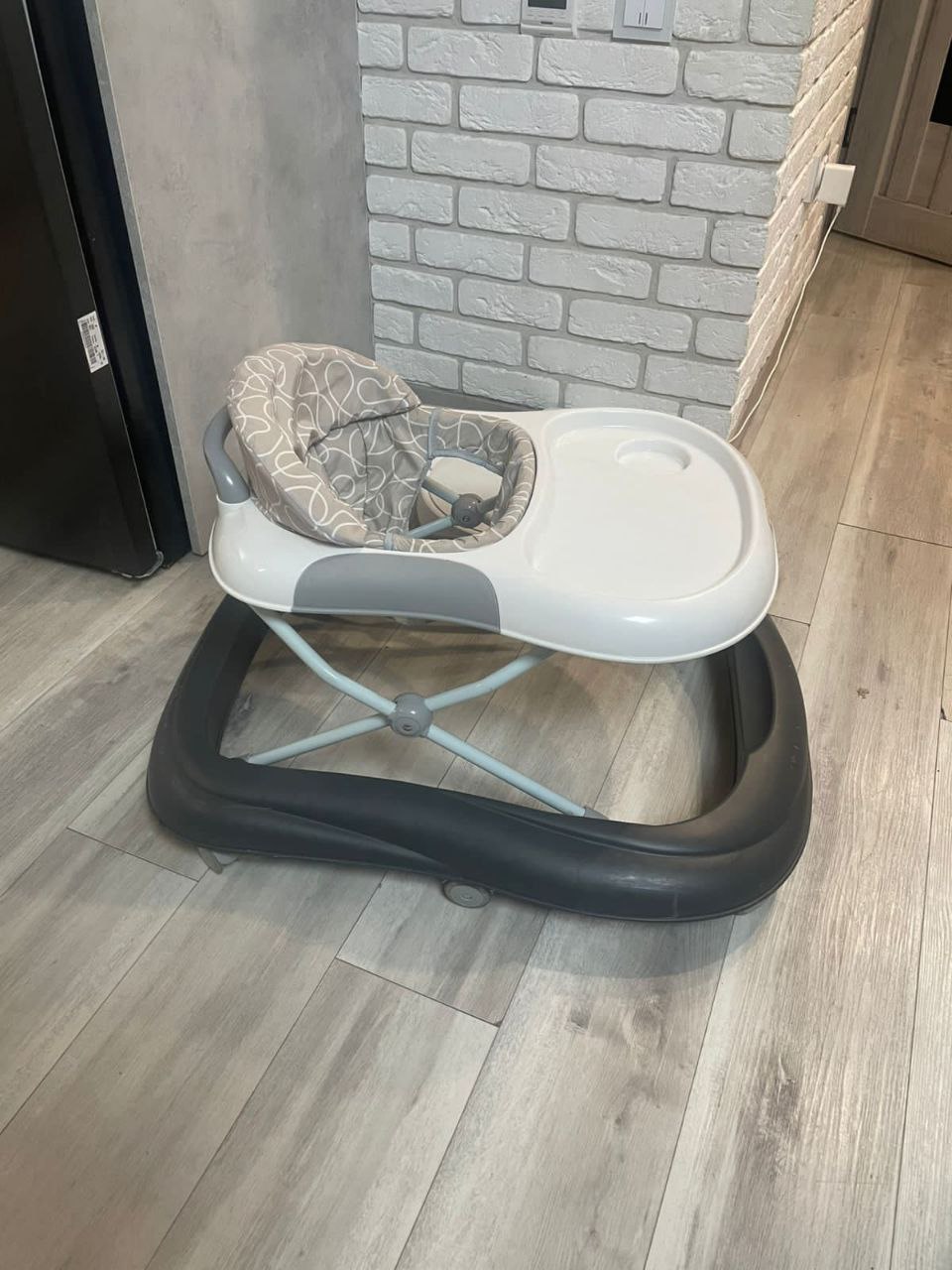 Продам ходунки - Товары для детей в Владивосток