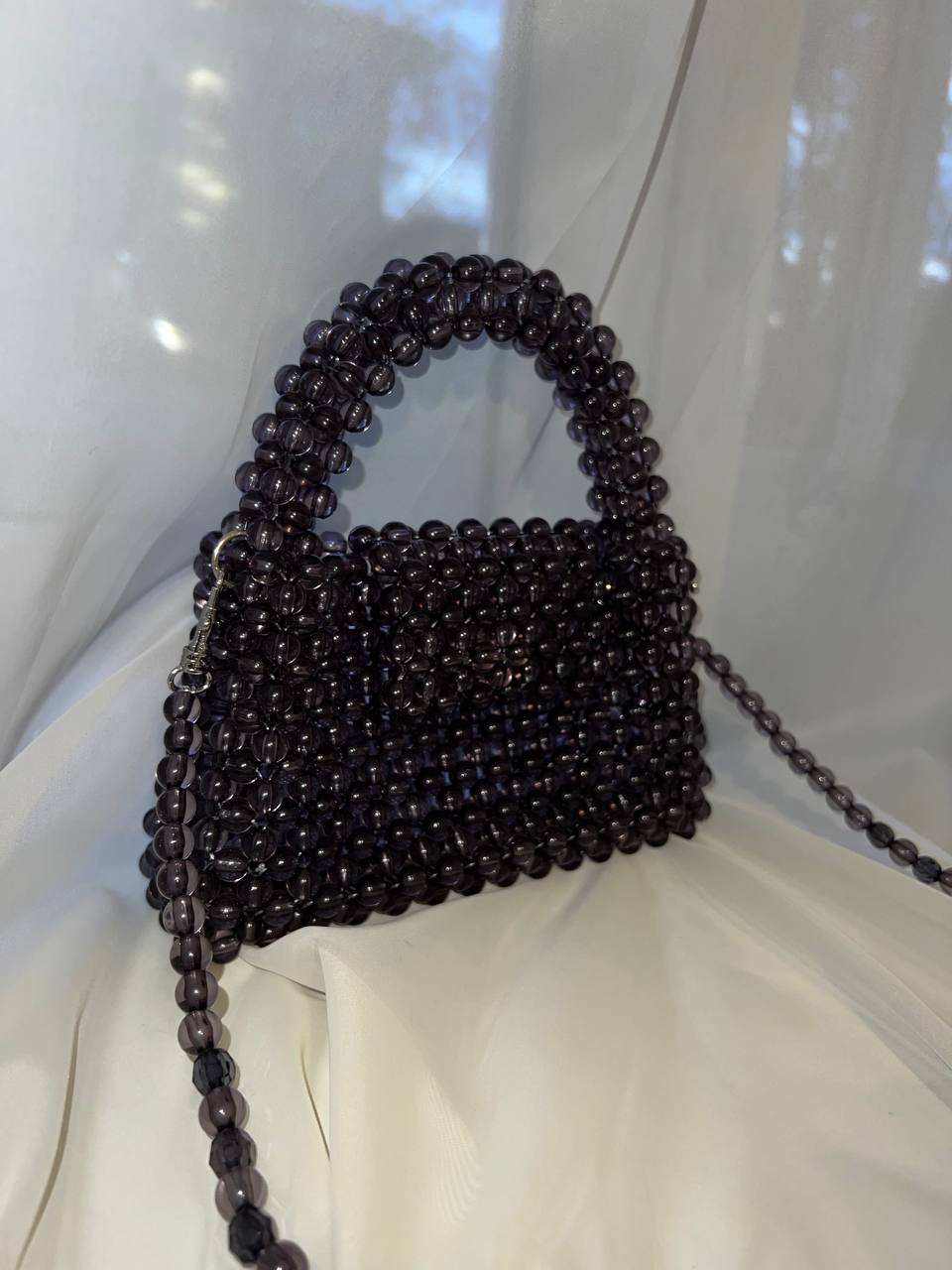 Темно фиолетовая сумка из бусин - Одежда в Владивосток
