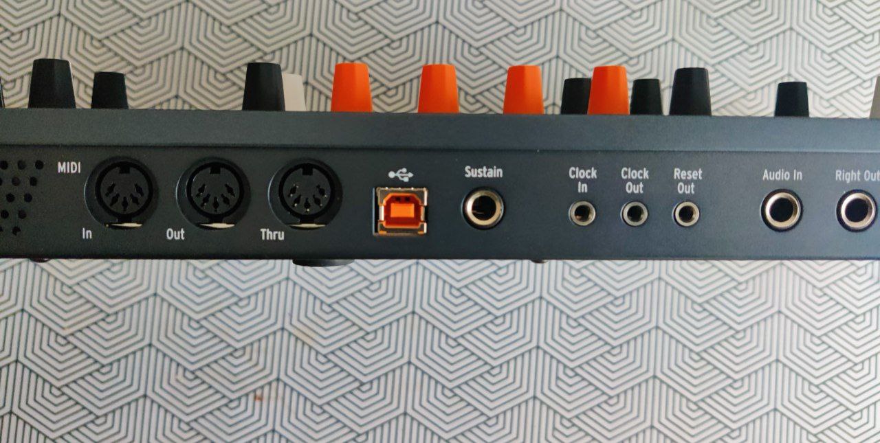 Продам синтезатор Arturia Minifreak - Электроника в Санкт-Петербург - фото 2