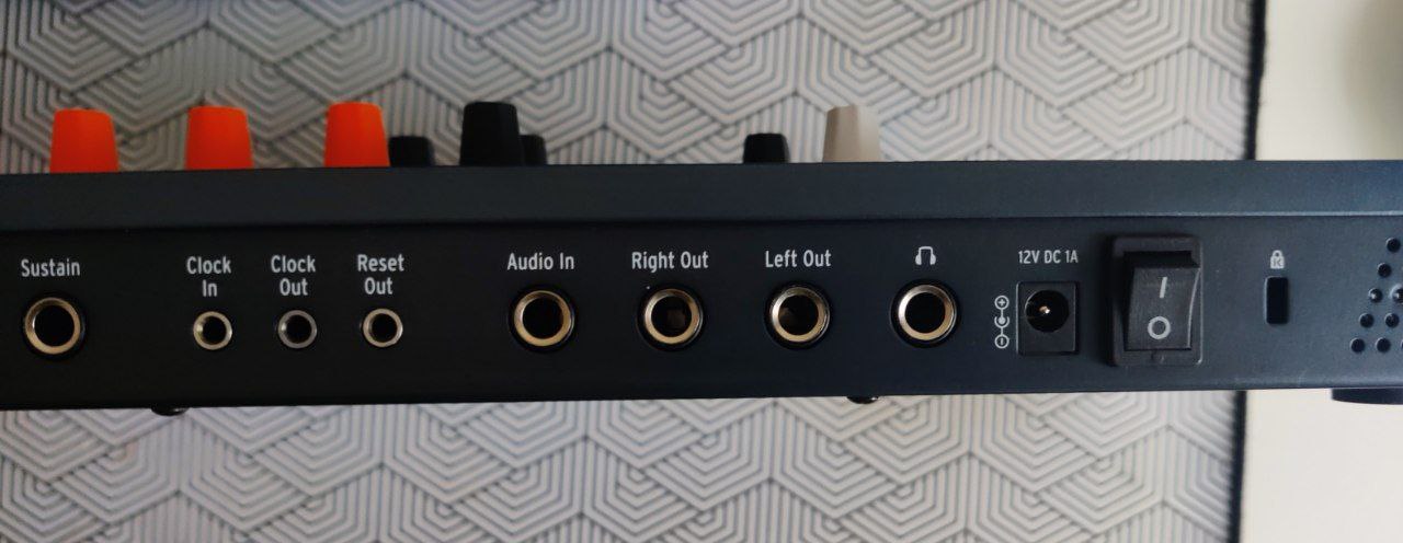 Продам синтезатор Arturia Minifreak - Электроника в Санкт-Петербург - фото 3