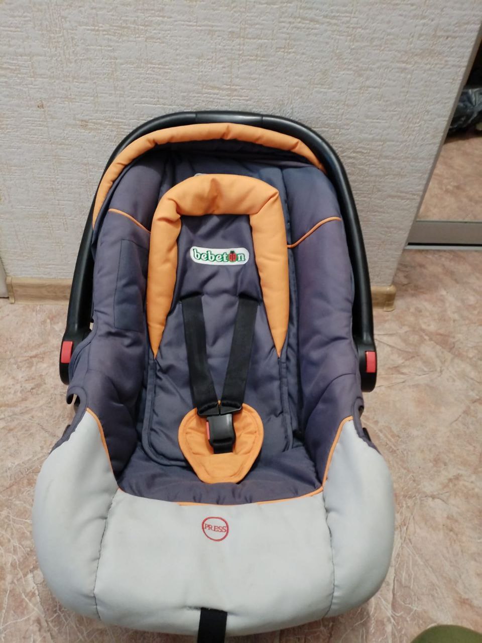 Продам автолюльку с вкладышем - частное объявление в Томск