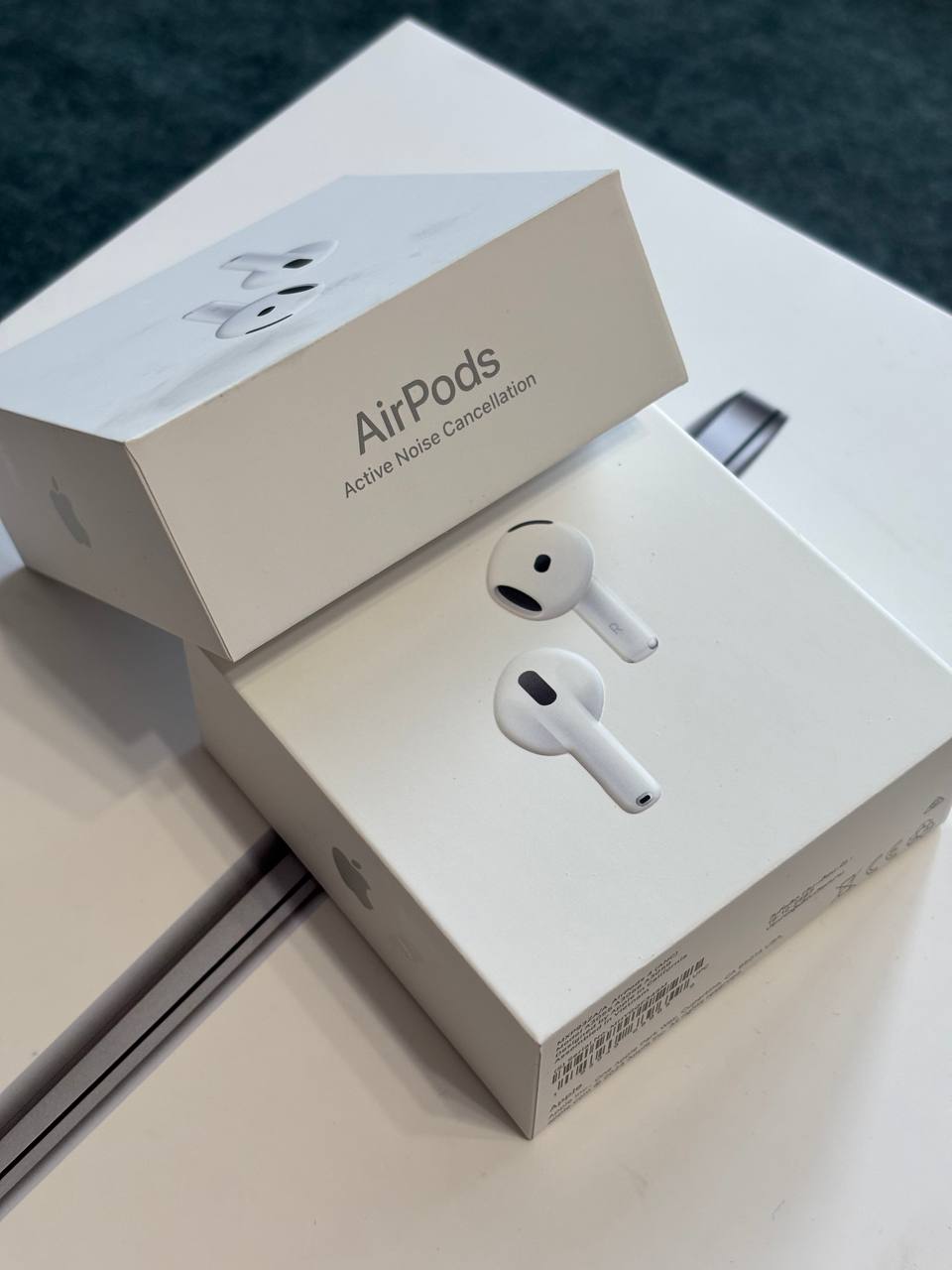 Наушники AirPods 4 с шумоподавлением - частное объявление в Томск