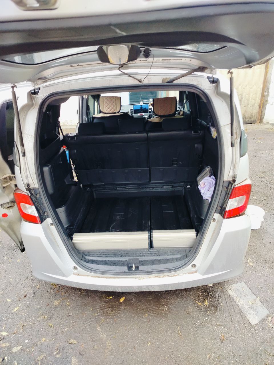 Продажа автомобиля для перевозки грузов и пассажиров - Авто в Томск