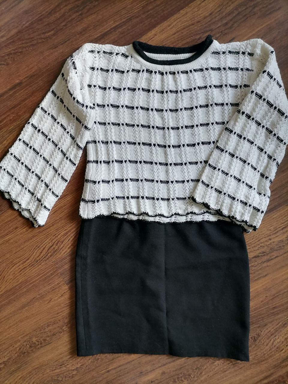 Продам женский джемпер и юбку - частное объявление в Томск