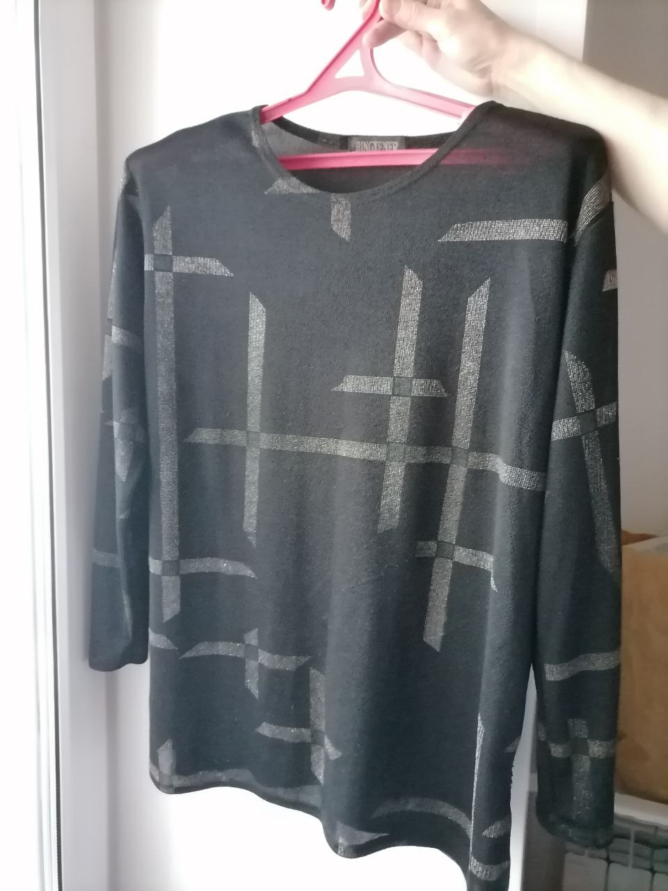 Продам блузку трикотажную оверсайз - частное объявление в Томск