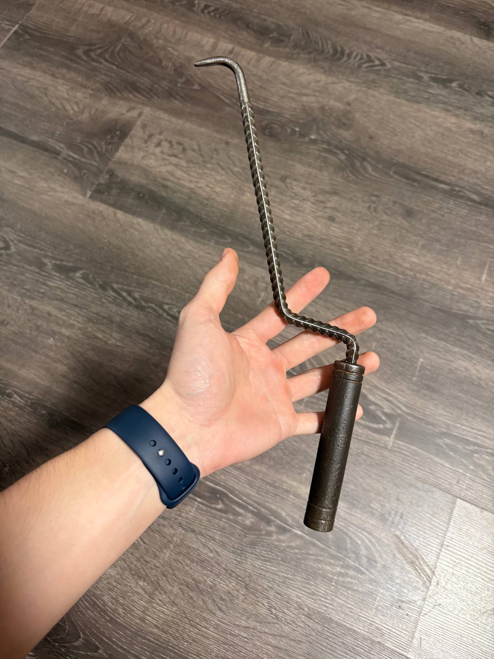 Продам крючёк для вязки арматуры - частное объявление в Томск