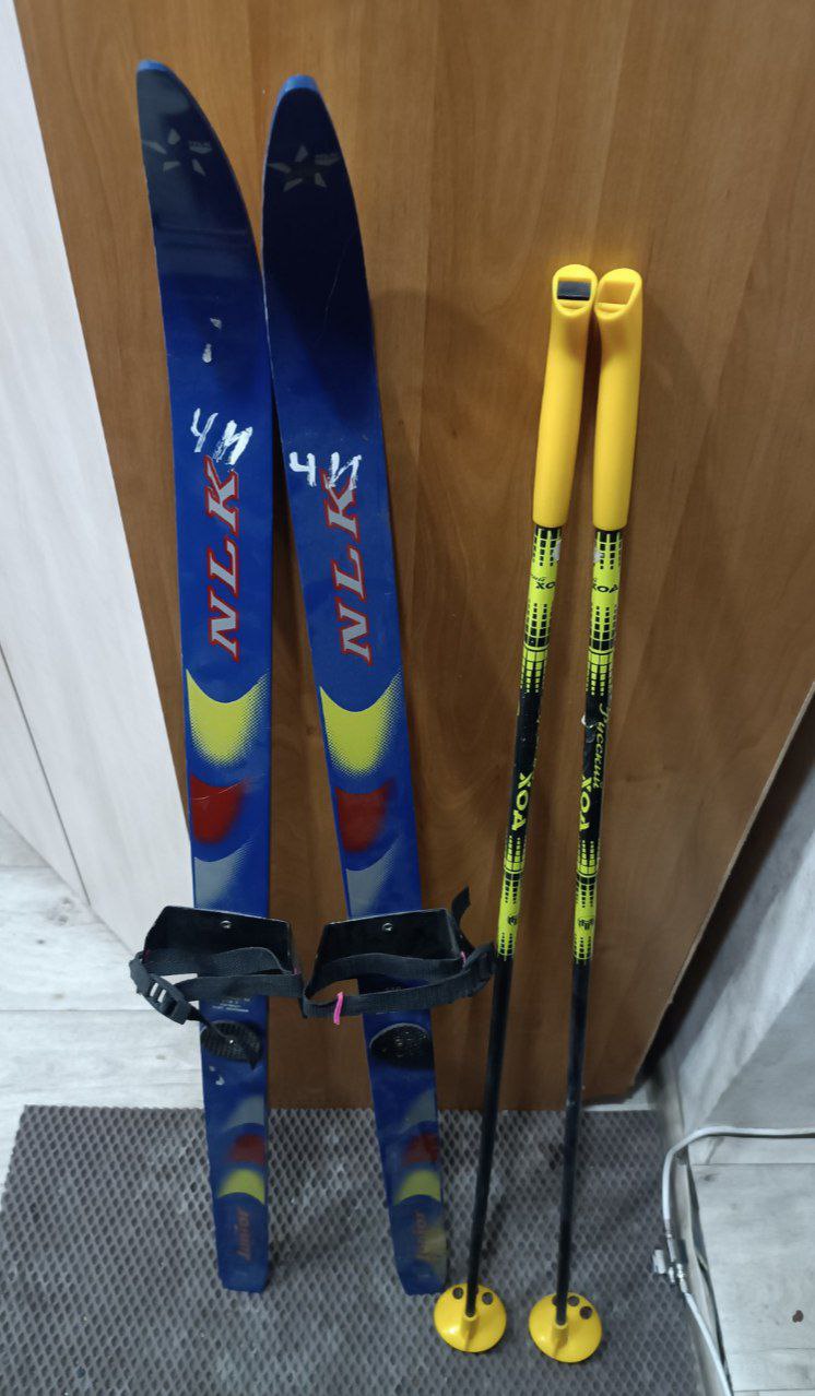 Лыжи детские с палками - Хобби и отдых в Томск
