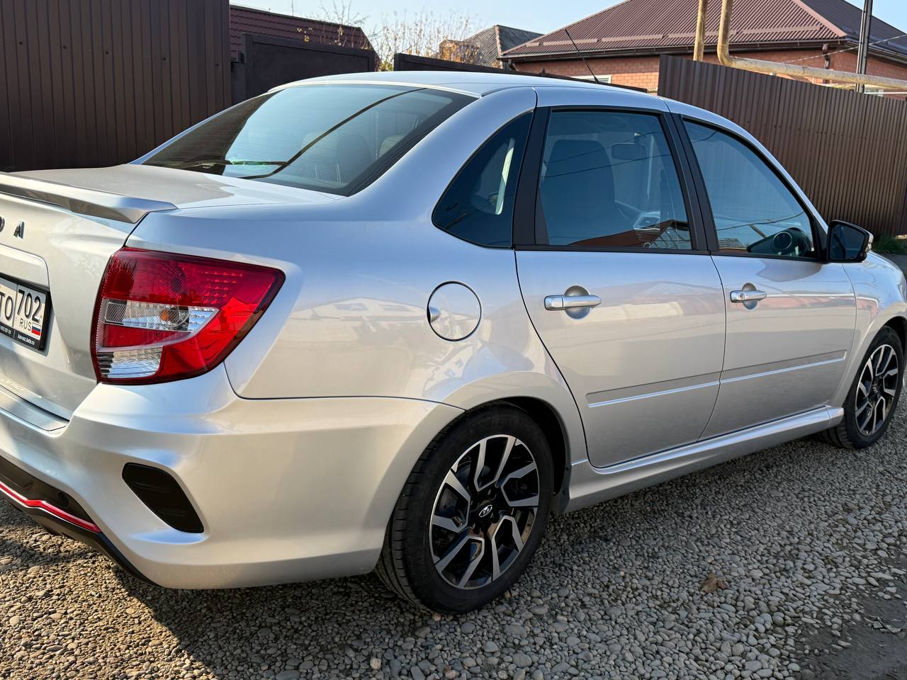 Продажа личного автомобиля спорт комплектации - Авто в Армавир-Успенское - фото 3